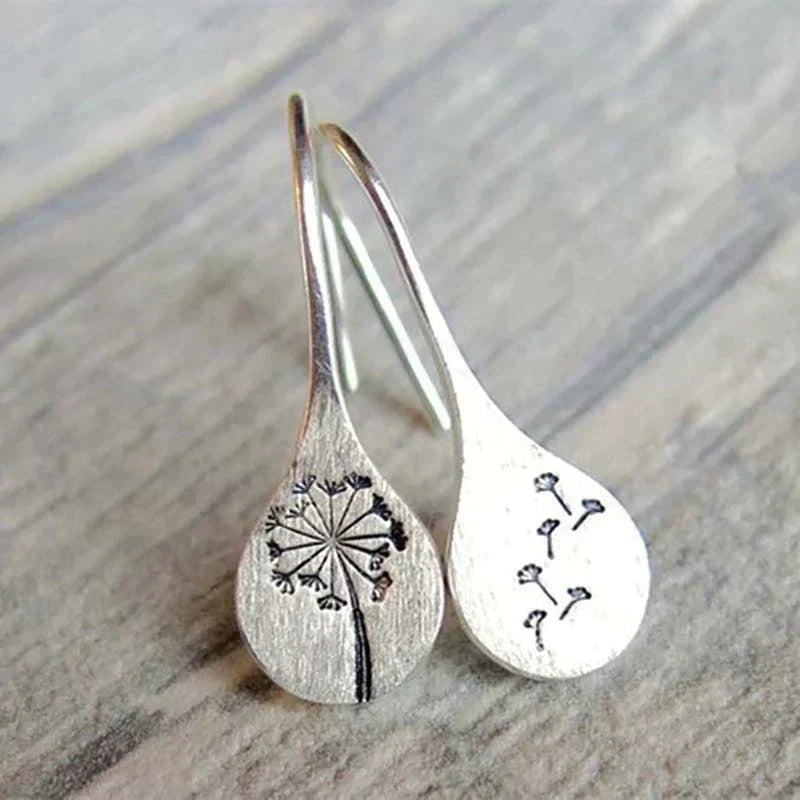 Pendientes vintage de plata con diseño floral