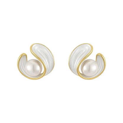 Pendientes blancos exclusivos de ópalo y perlas de oro elegante