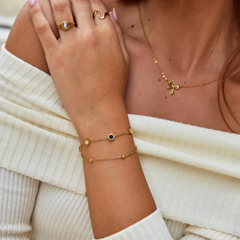 Pulsera de piedra blanca y negra