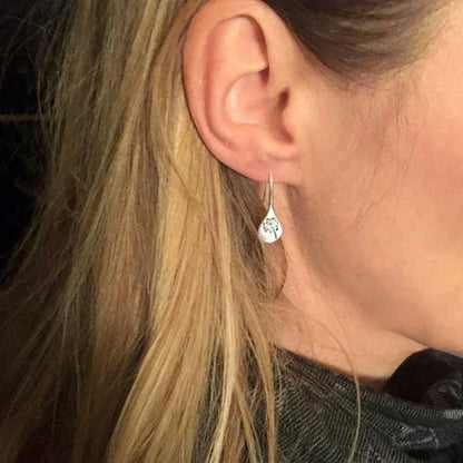 Pendientes vintage de plata con diseño floral