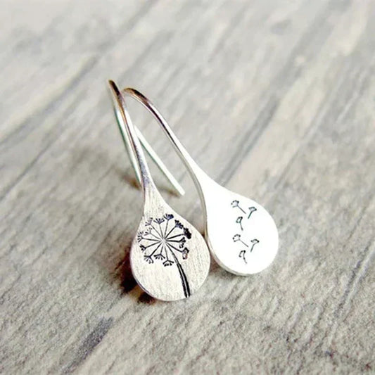 Pendientes vintage de plata con diseño floral