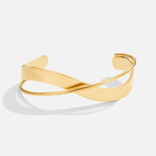 Pulsera rígida única en oro