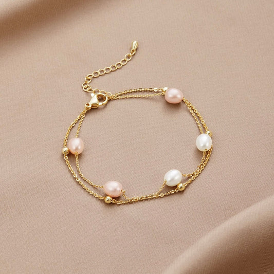 Pulsera de capas con perlas de agua dulce