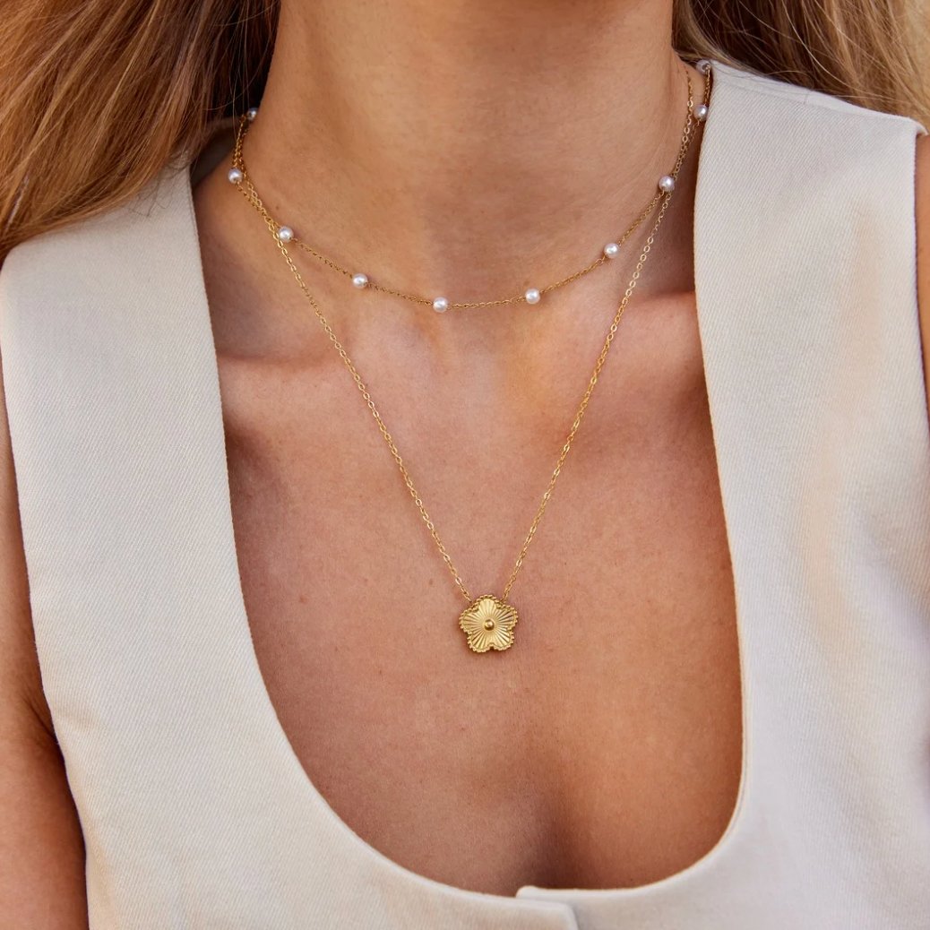 Collar de Perlas de Oro Reina