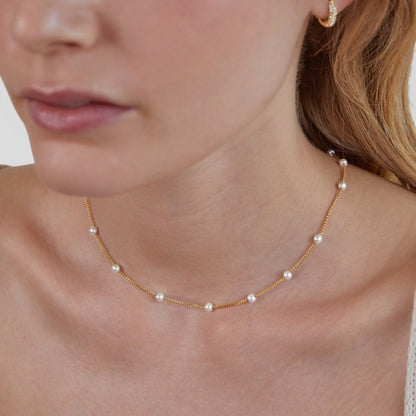 Collar de Perlas de Oro Reina