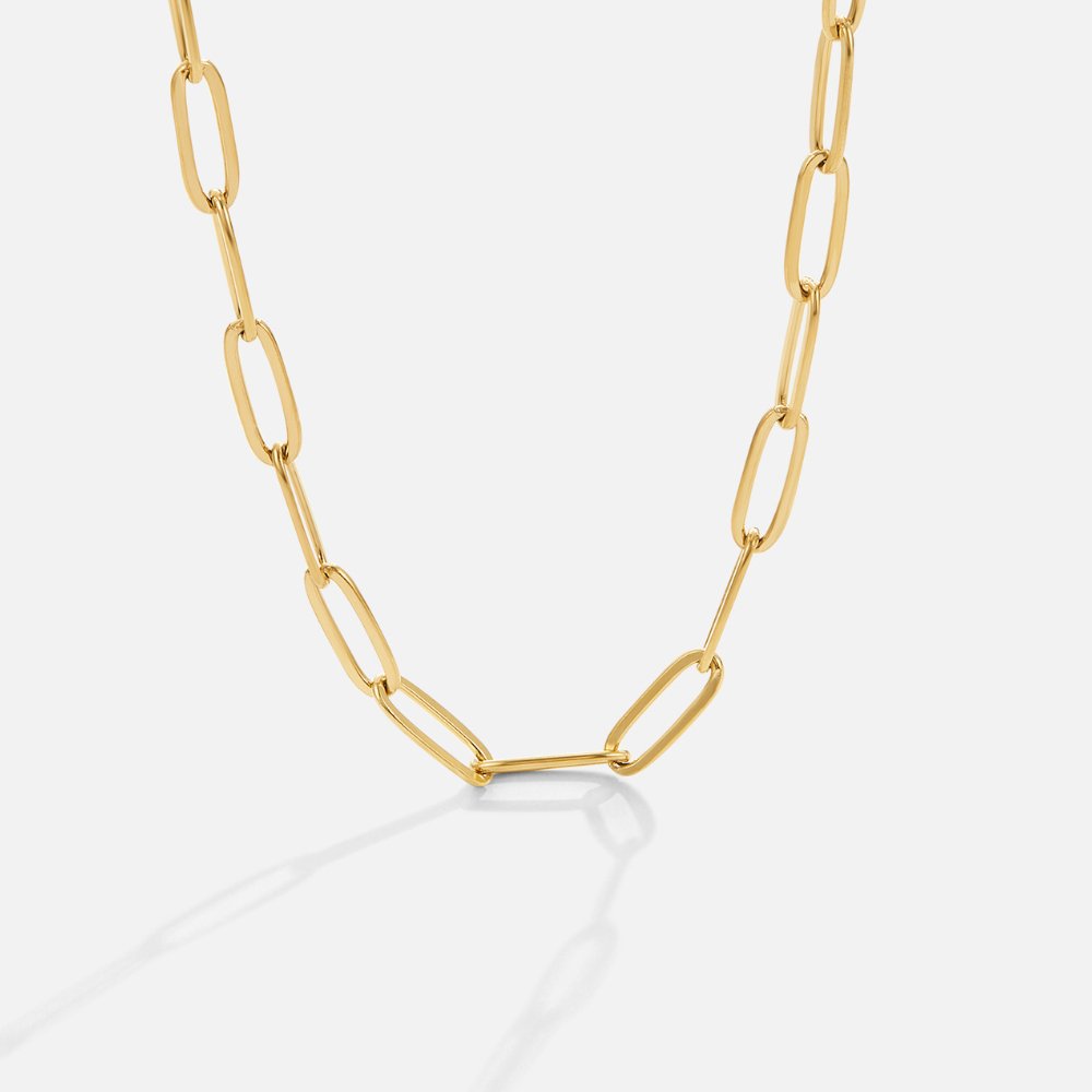 Collar de oro con clips