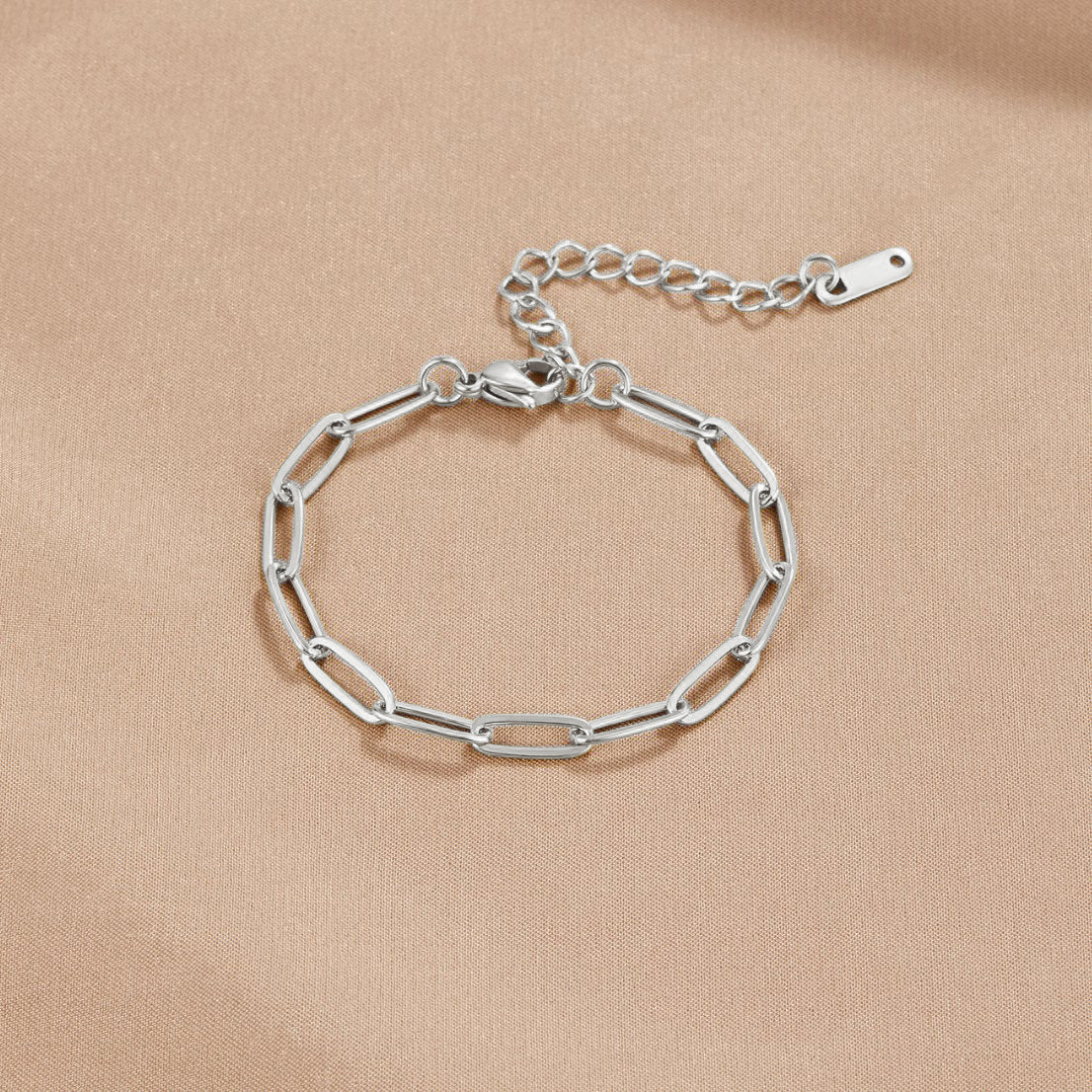 Pulsera de plata con cierre de clip