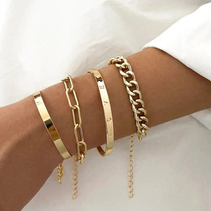 Elegante set de pulseras de oro