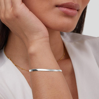 Pulsera de plata con cadena de eslabones de serpiente