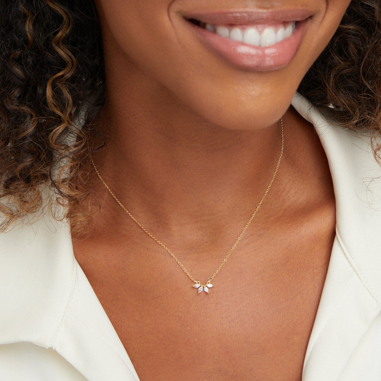 Collar Omelia Hoja de Cristal