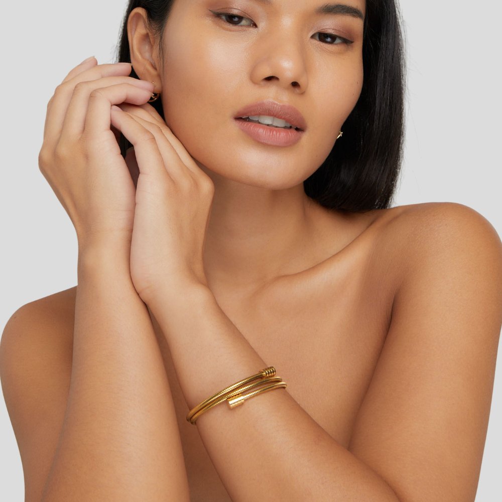Pulsera de oro trenzado